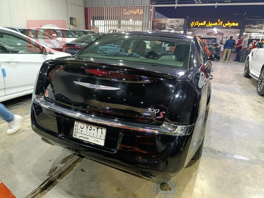 كرايسلر 300